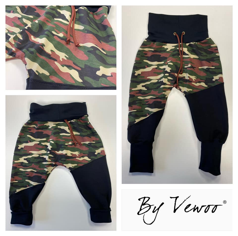 Dětský setík - set obsahuje : Rostoucí baggy - "VEBAGGOUŠKY" plus tričko za výhodnou cenu : materiál : teplákovina Vzor army  -velikost 86/92